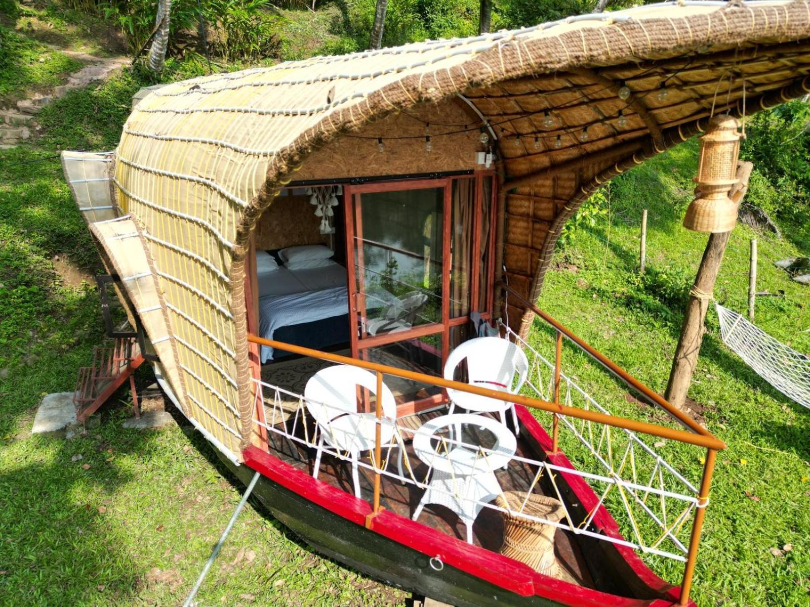 Апартаменти Noah'S Nest Tree House Теккаді Екстер'єр фото